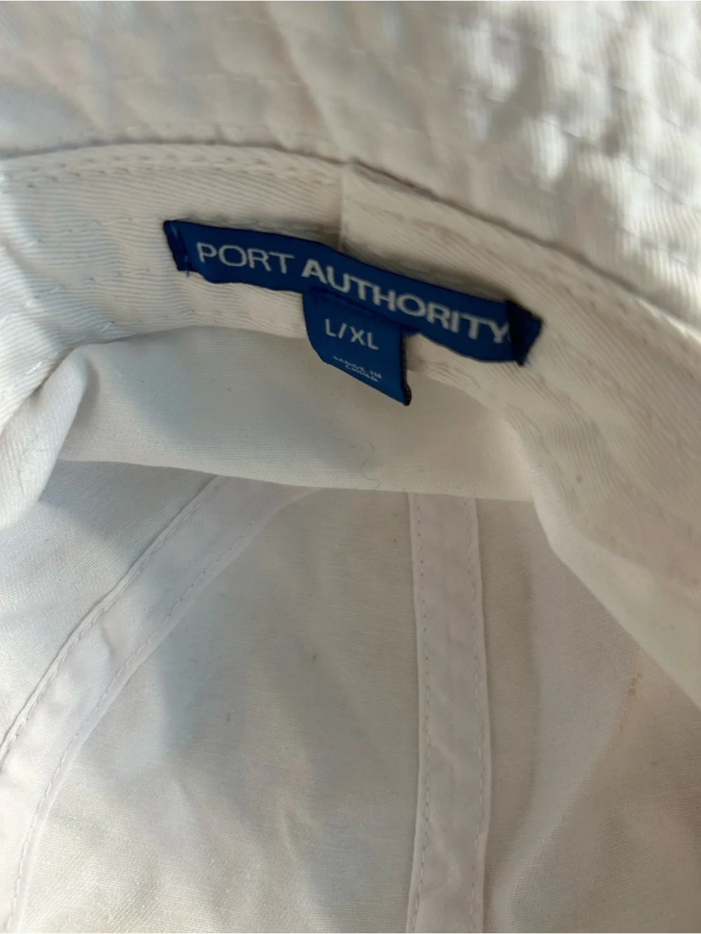 PORT AUTHORITY SIZE L/XL MENS WHITE 100% COTTON BE KIND TO YOUR MIND IN GREEN